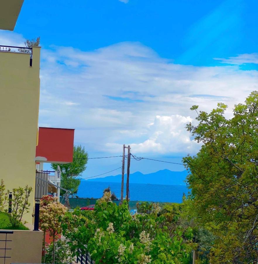 Kalamitsa Apartment By The Beach Kavála ภายนอก รูปภาพ